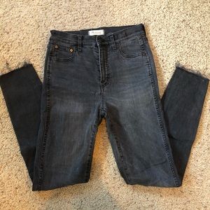 Madewell 10’’ High Rise black skinny jeans